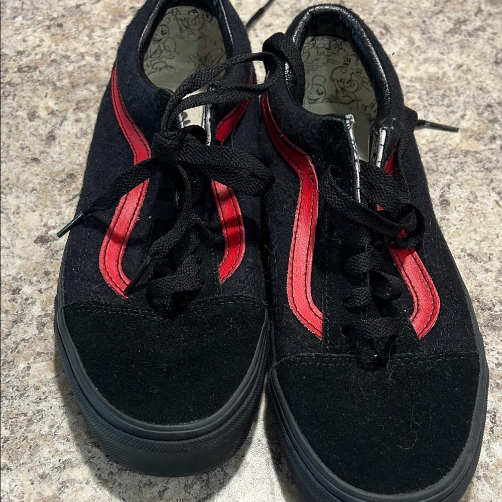 Black and Red Sneakers - Picture 1 of 3